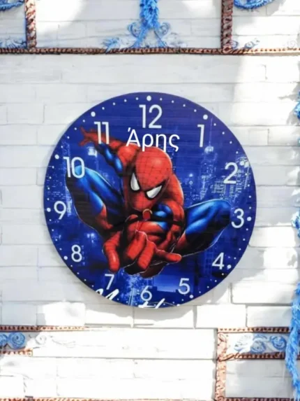 Ξύλινο ρολόι τοίχου Spiderman