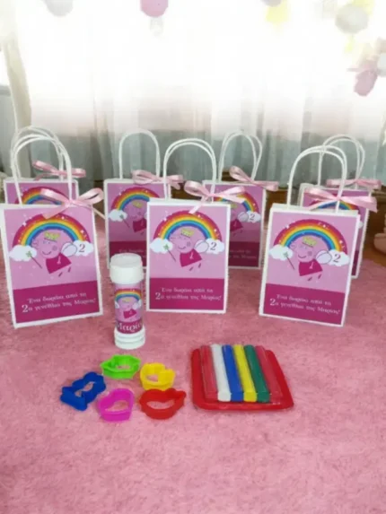 Σαπουνόφουσκα,πλαστελίνες και κουπάτ Peppa 